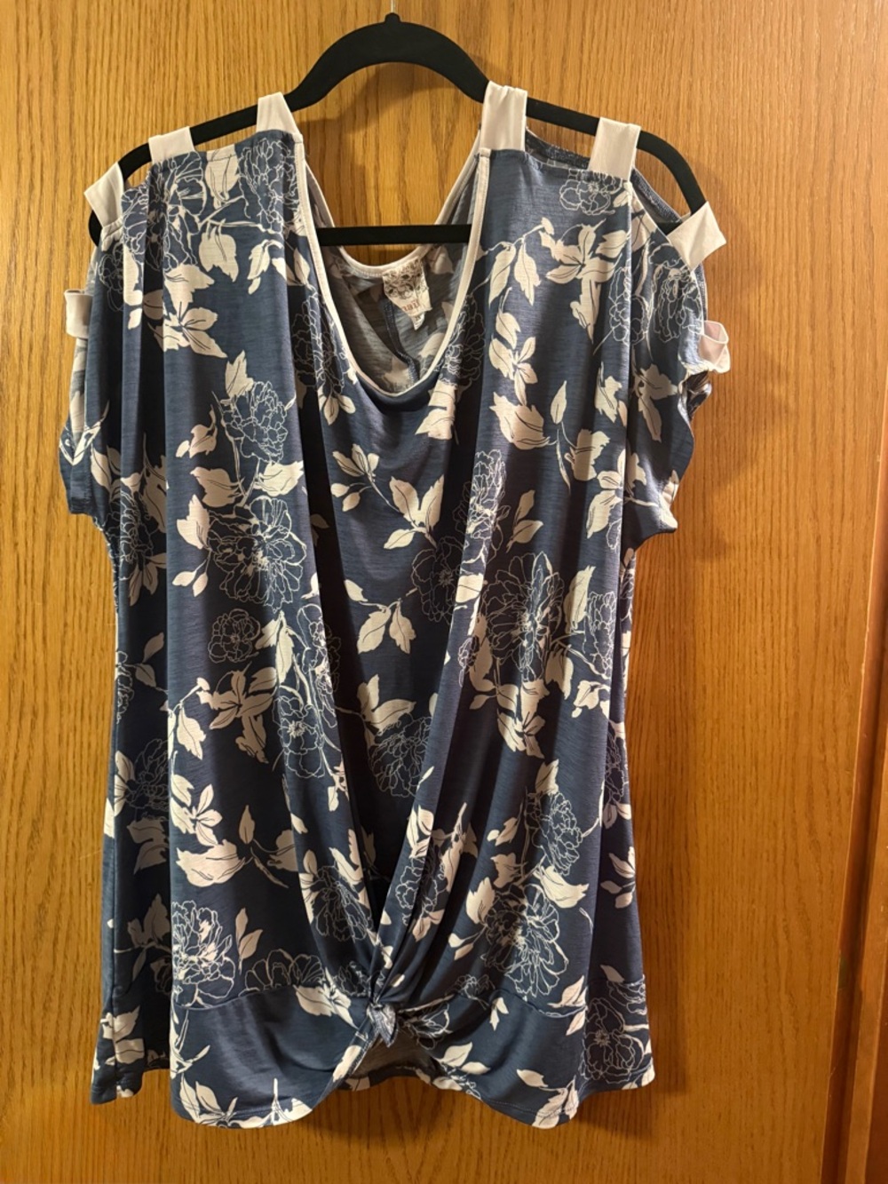 Women's Blue Floral Cold-Shoulder Twist Front Top